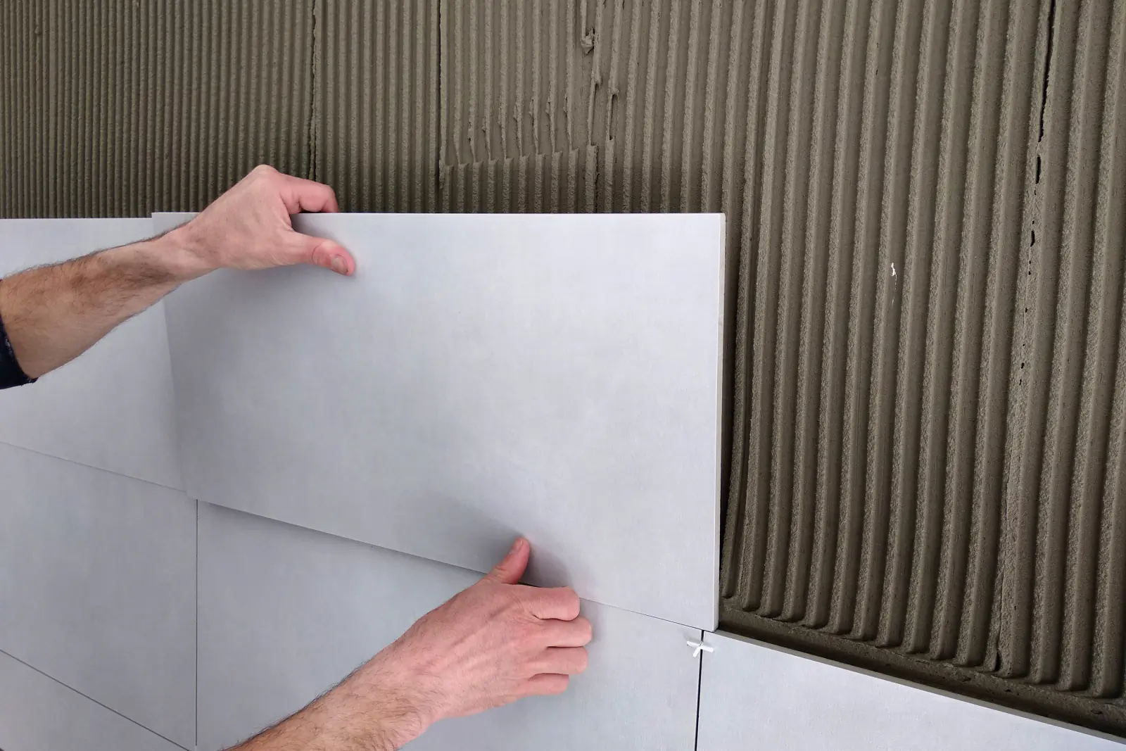 Ceramic tile walls